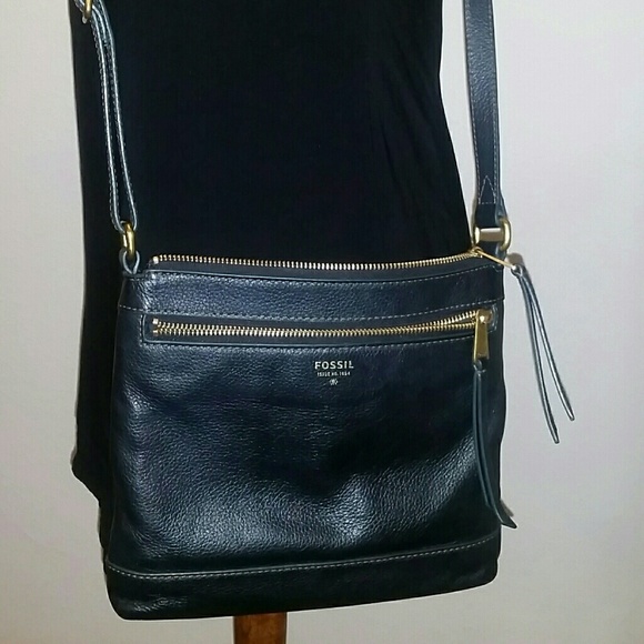 Fossil genuine leather crossbody - Picture 2 of 8